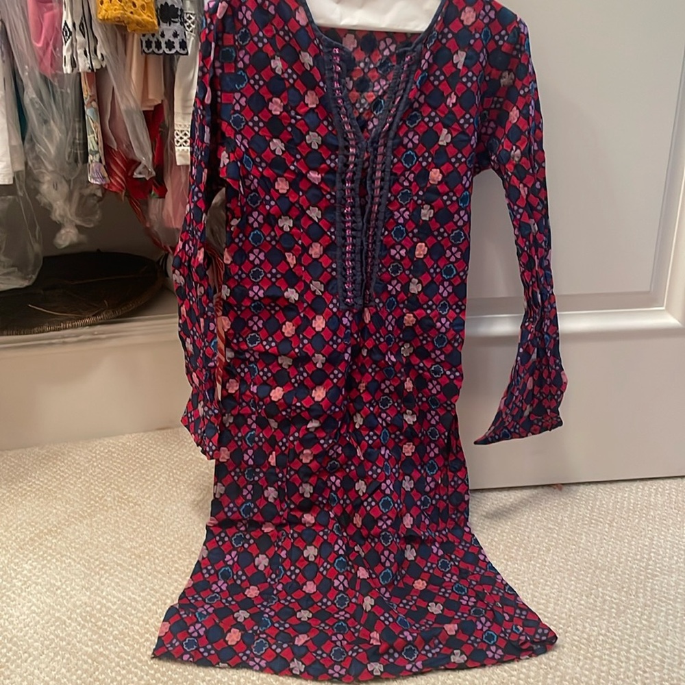 Antik batik cover up